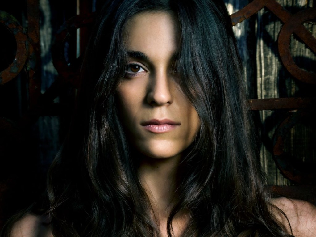 Intervista – Isotta racconta “Romantic Dark”, il suo album&nbsp;d’esordio