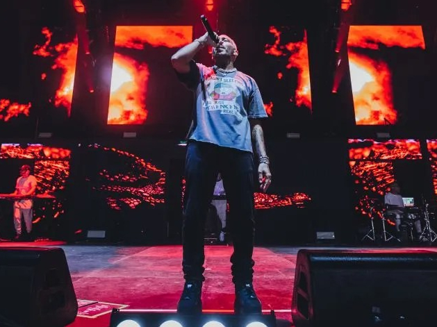 LUCHÈ oggi nuovi live per il suo LUCHÈ SUMMER TOUR 2023