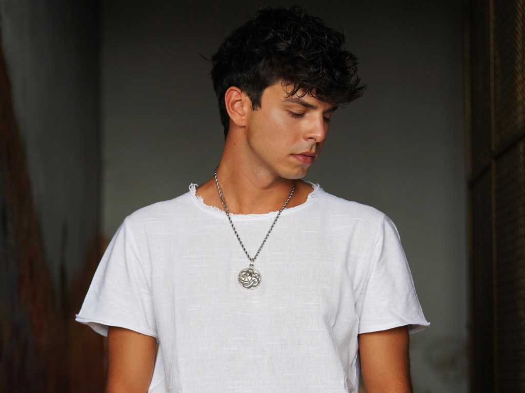 Intervista – Espressione dell’anima: la musica di Francesco&nbsp;Caggiano