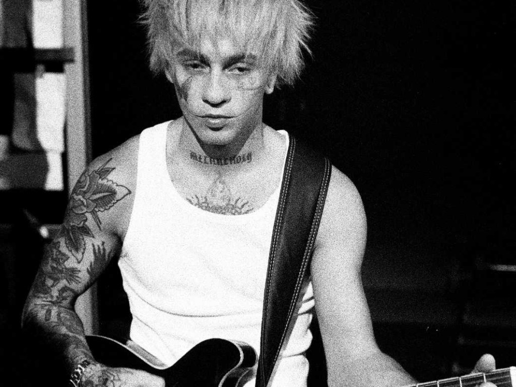 Chiello torna con il nuovo singolo “HO SBAGLIATO&nbsp;ANCORA”