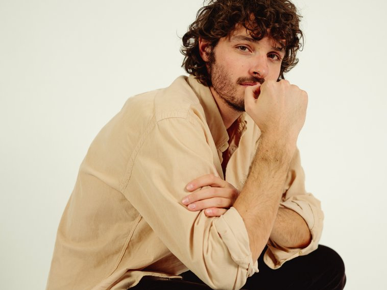 Intervista – Sospensione dal tempo: la musica secondo Giovanni&nbsp;Toscano