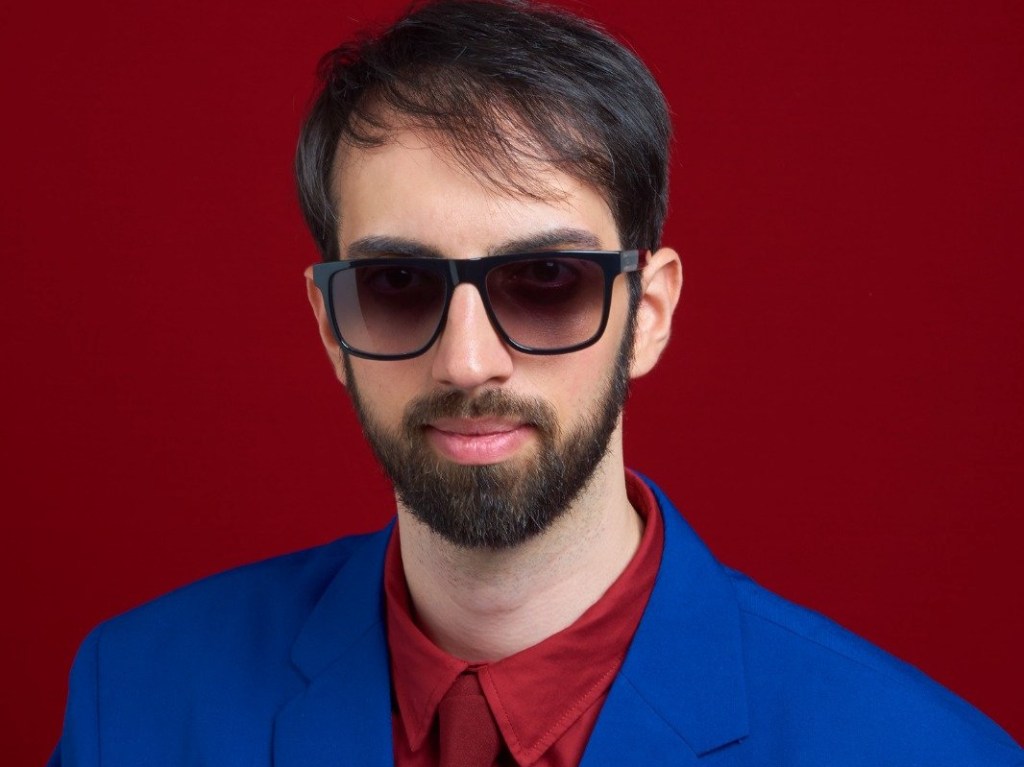 Mauro Cesaretti: in radio il nuovo singolo “Figlio di&nbsp;papà”