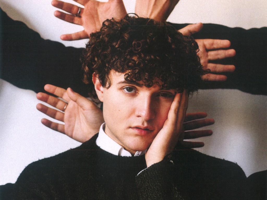 Corpoceleste: fuori il suo ep “cose che ad un figlio non puoi raccontare”