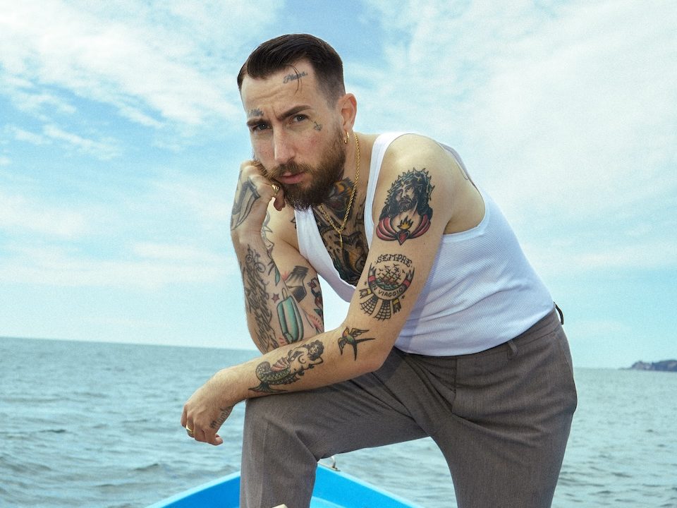 SAMUEL COSTA torna con “LA SOCIETÀ DEGLI APERITIVI”