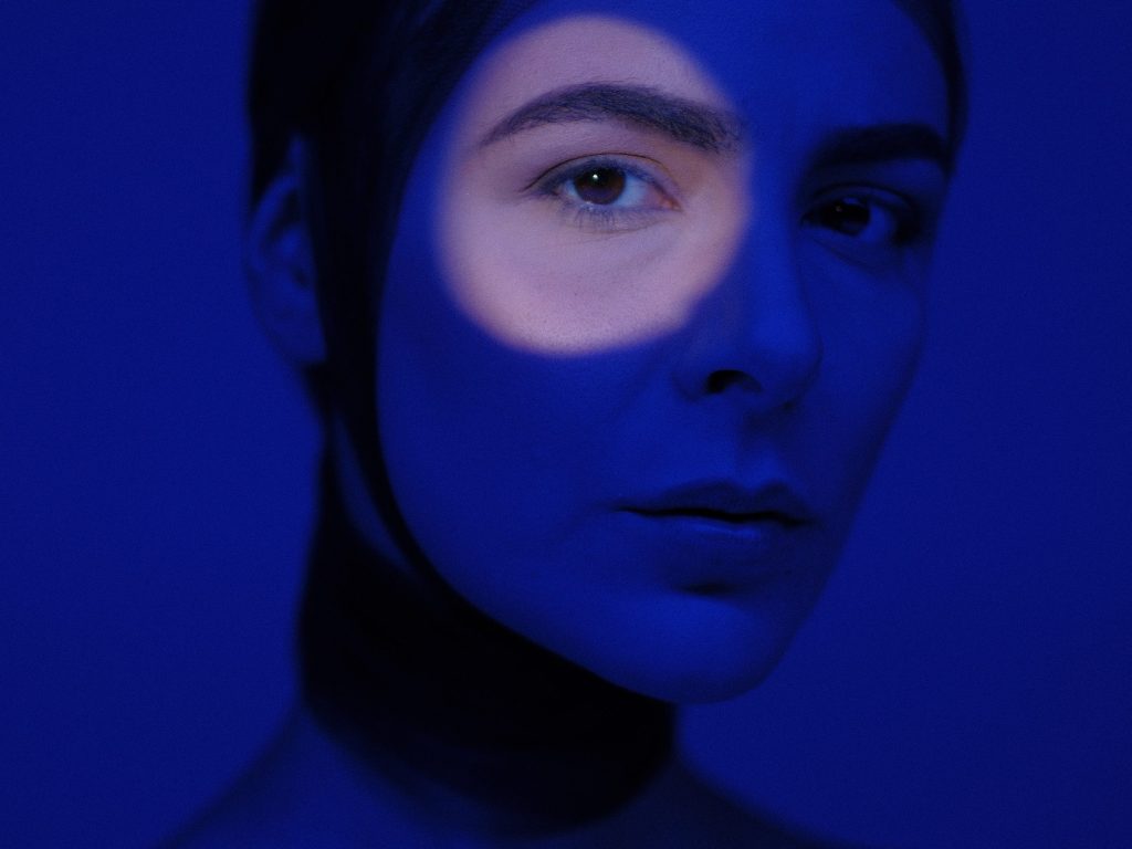 CARRESE: fuori “CURA”, la bellezza di essere interi anche nelle&nbsp;crepe