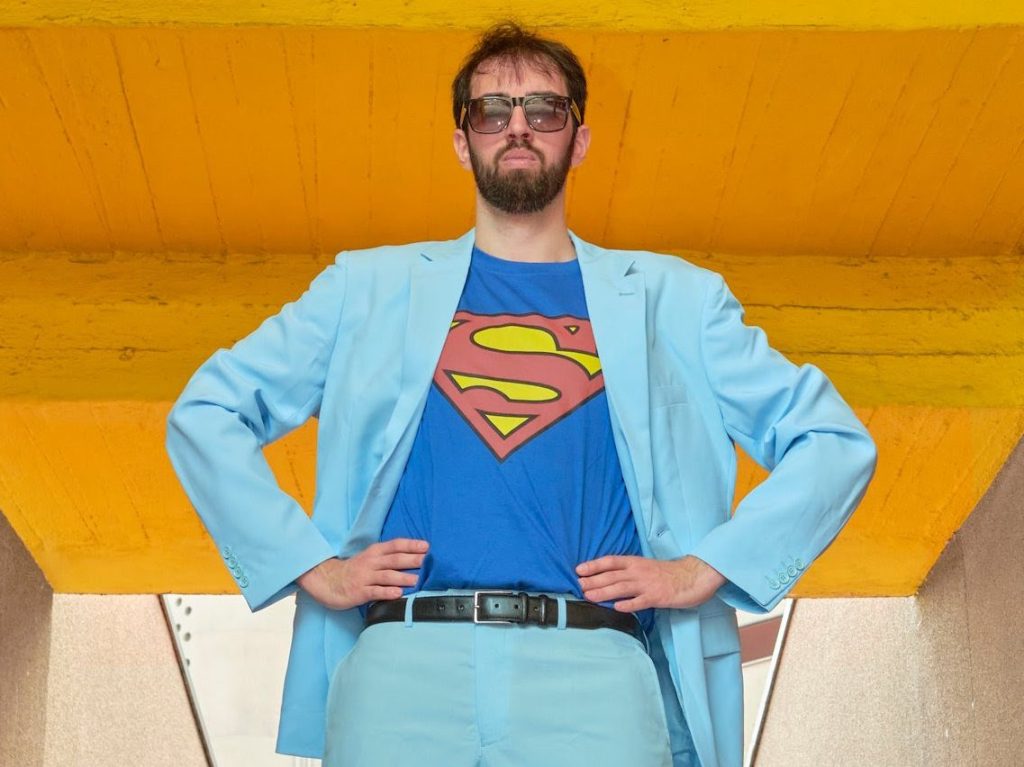 MAURO CESARETTI: disponibile in radio e in digitale “GLI EROI”, il nuovo singolo