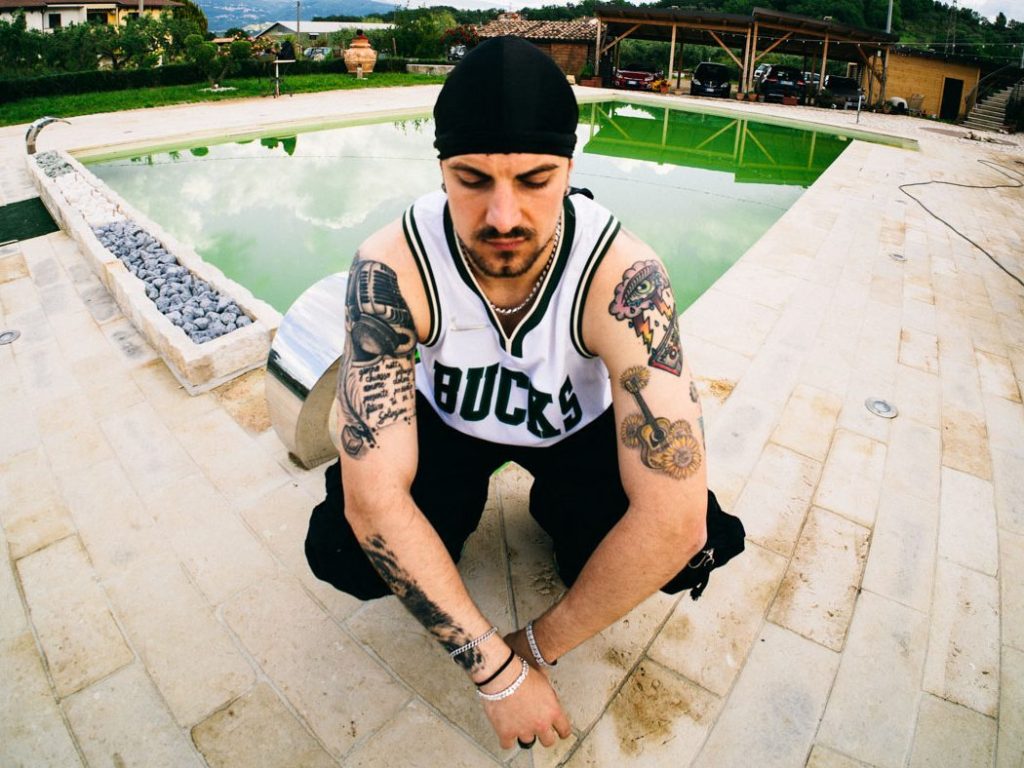 Moeh torna con “Baby I Love You”, il nuovo singolo 