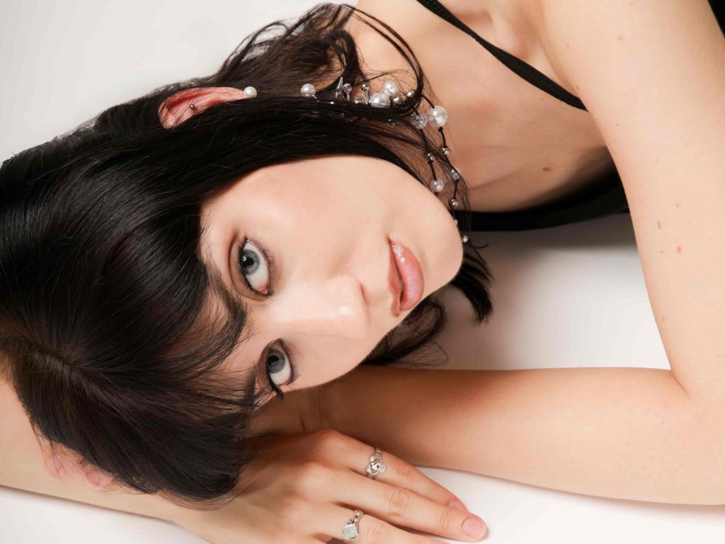 ceneri torna con “sbalzi d’umore”, il nuovo&nbsp;singolo