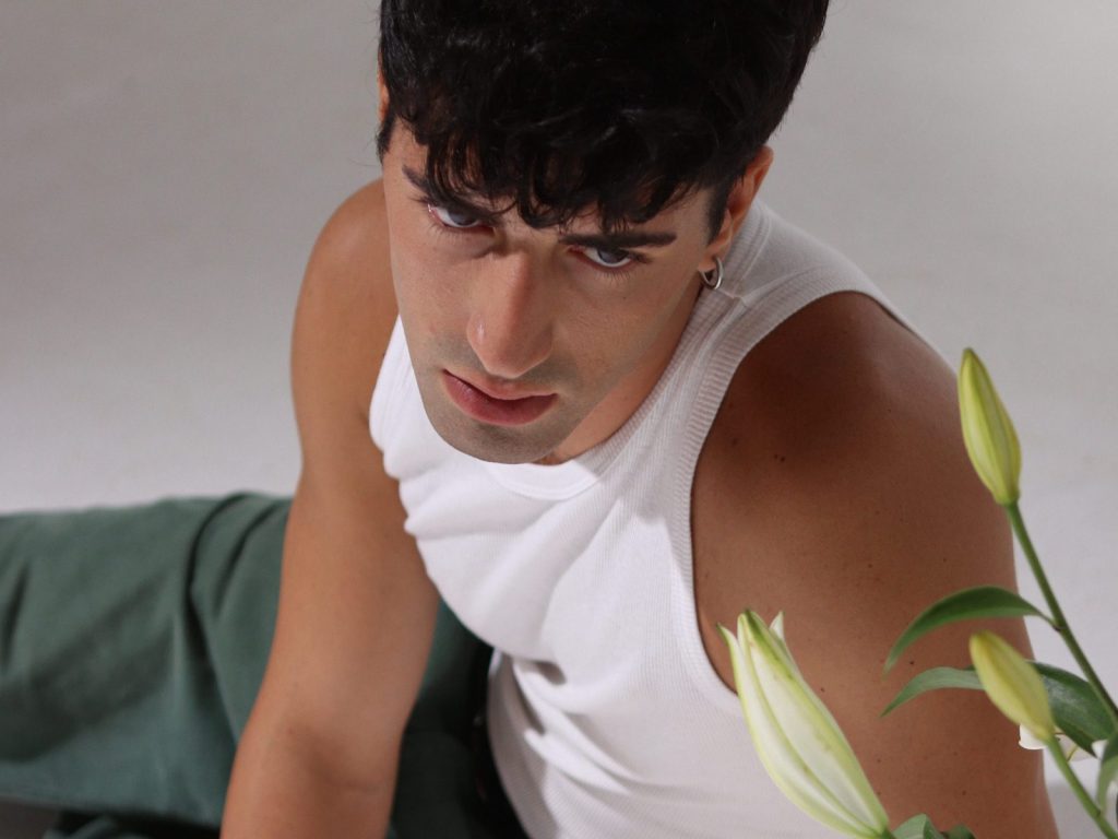 Intervista – Introspezione, fragilità e autenticità:&nbsp;ADEN