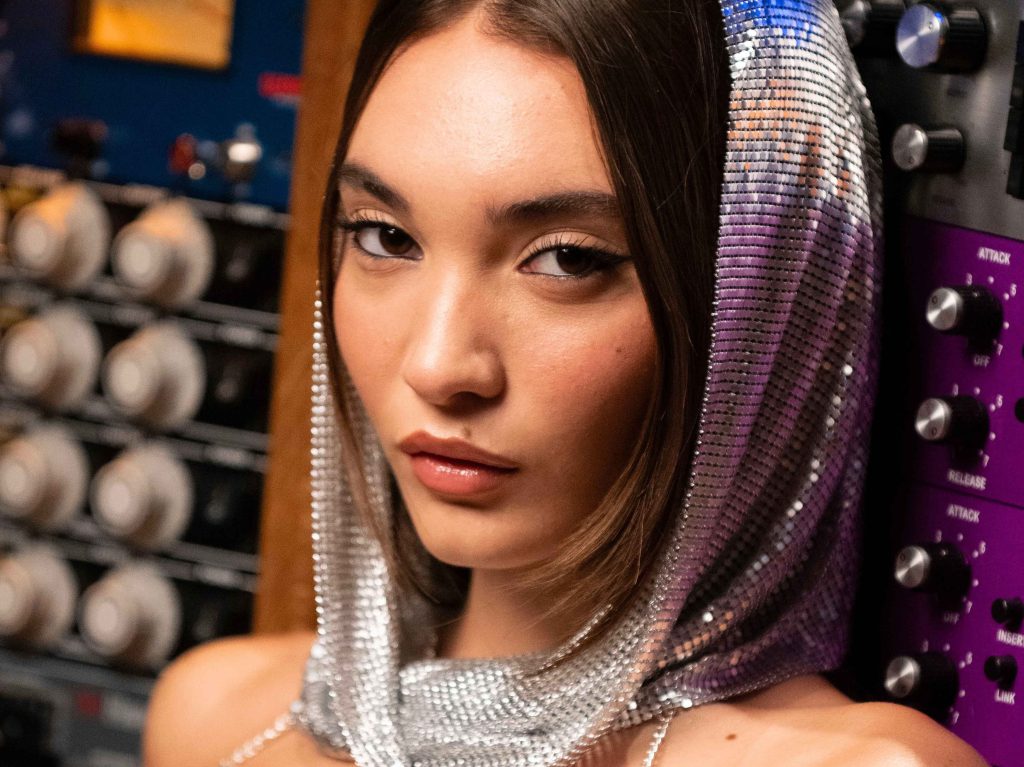 ANTONIA è tra i 24 semifinalisti di SANREMO GIOVANI con l’inedito “Luoghi&nbsp;perduti”