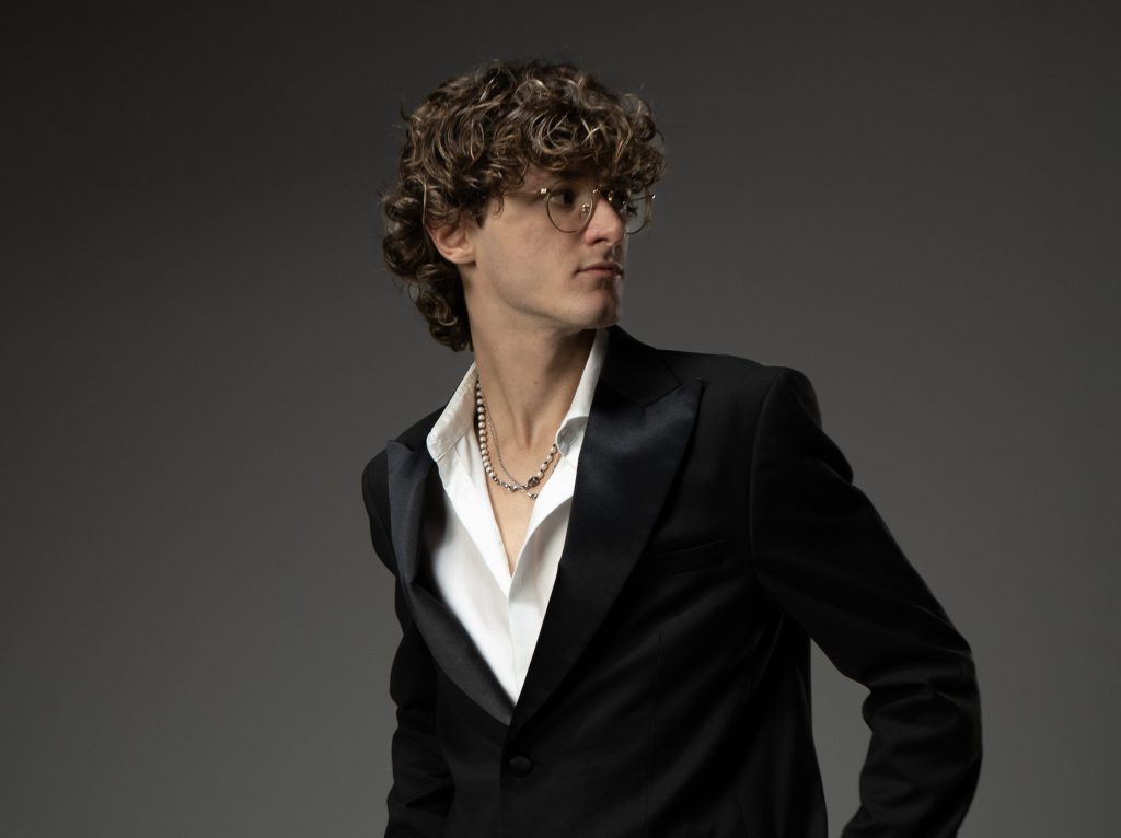 OCCHI in gara a Sanremo Giovani con “Ullallà”