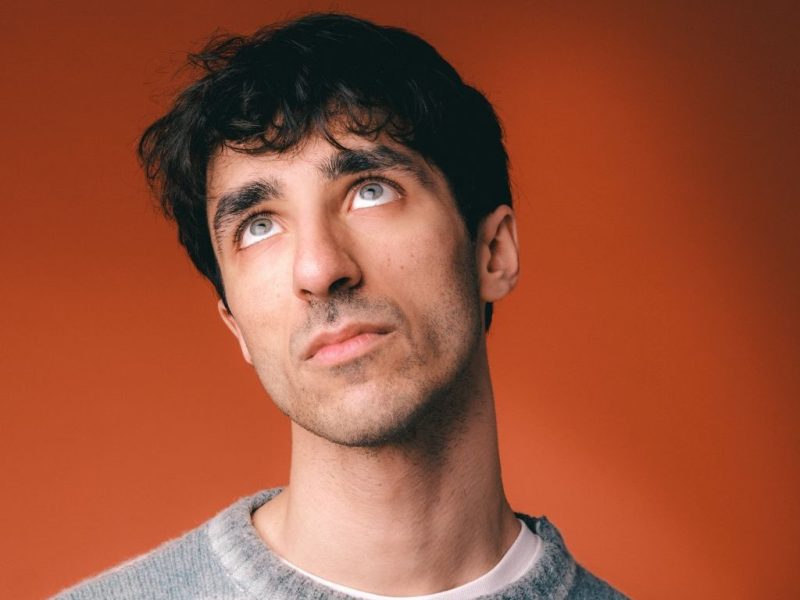 ATARDE: dal silenzio ovattato del fondale marino torna a riva “piccola ostrica”, il nuovo&nbsp;singolo