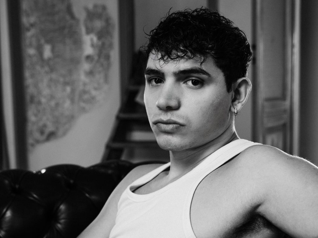 eroCaddeo: “scrivimi quando arrivi (punto)” è il suo primo&nbsp;album