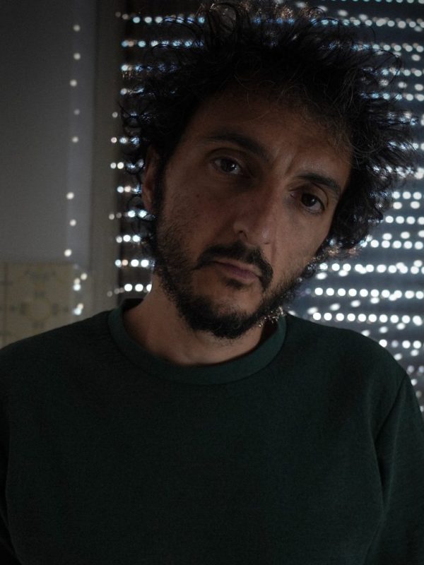 Le rose e il deserto: “Capobanda”, il nuovo singolo estratto da “Chissà&nbsp;com’è”