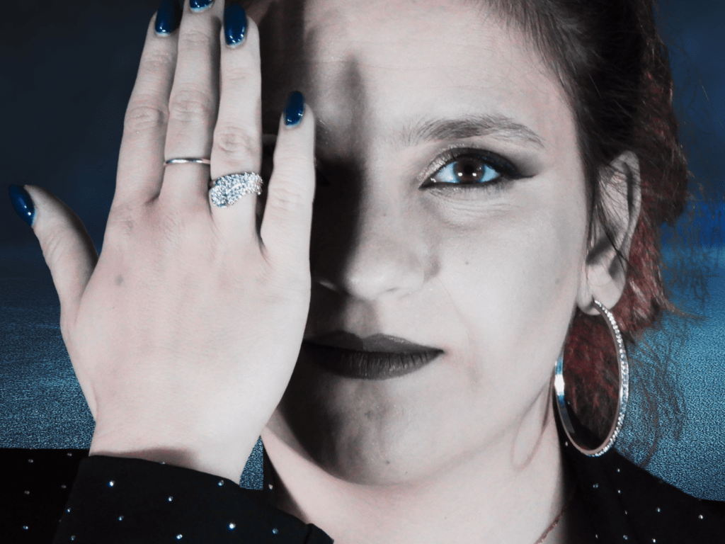 Mariateresa: “Luce Universale” è il nuovo&nbsp;singolo