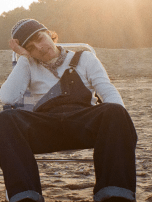 moonroëw torna con il brano&nbsp;“MOLOTOV”