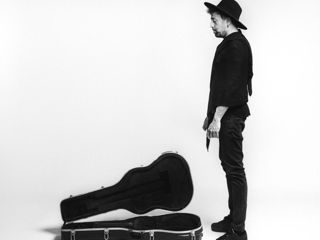 Scuro: “Va tutto bene” è il nuovo&nbsp;singolo