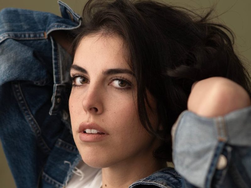 ROSSELLA: sui digital store e in radio “GIRASOLE D’INVERNO”