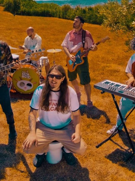 LE CANZONI GIUSTE tornano con “Nel momento del bisogno” la prima vera canzone d’amore scritta dalla&nbsp;band